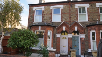 2 Bedroom House to rent in Franche Court Road, Earlsfield, London, SW17