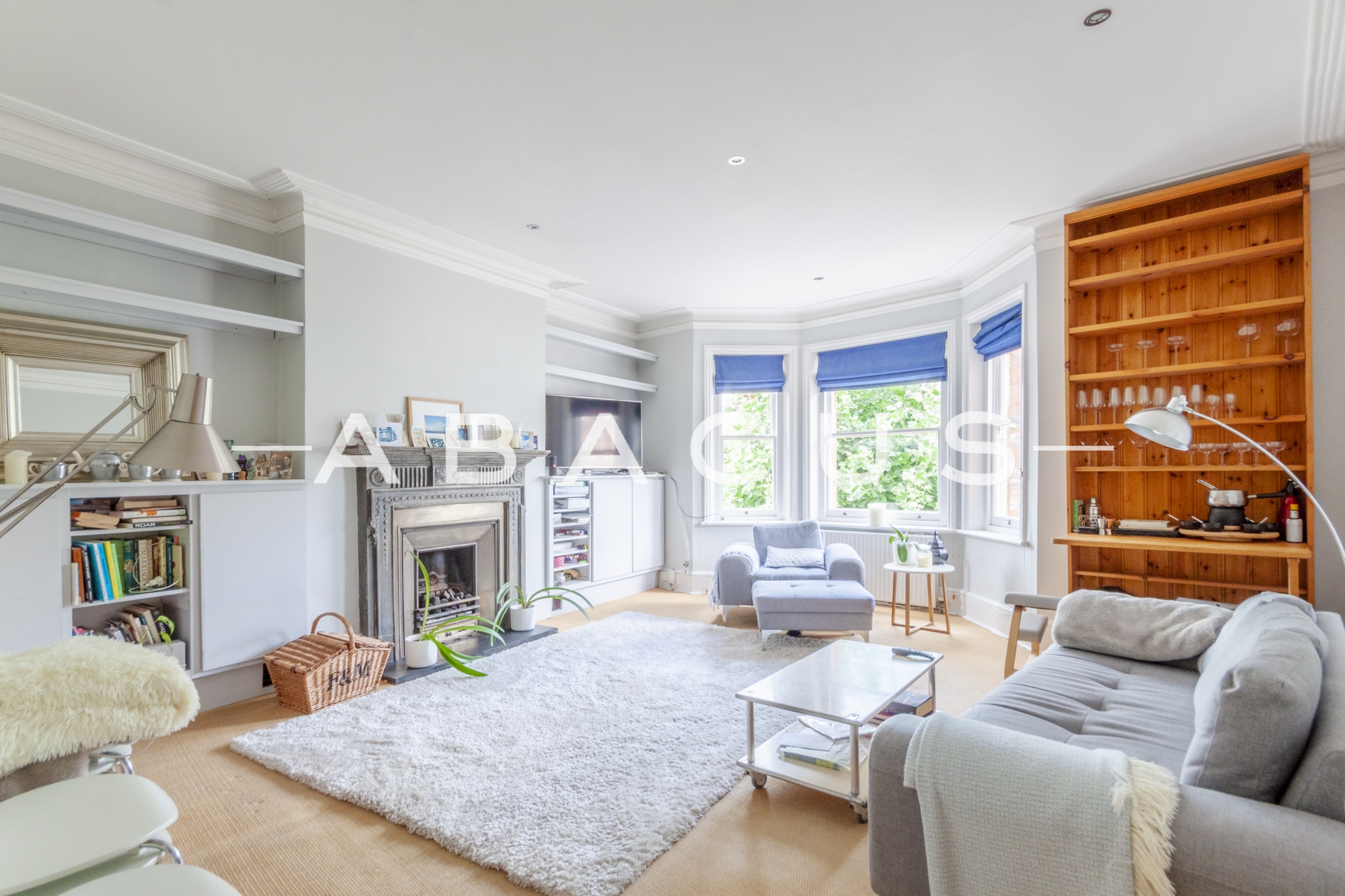 2 Bedroom Mansion Block to rent in West Hampstead, London, NW6