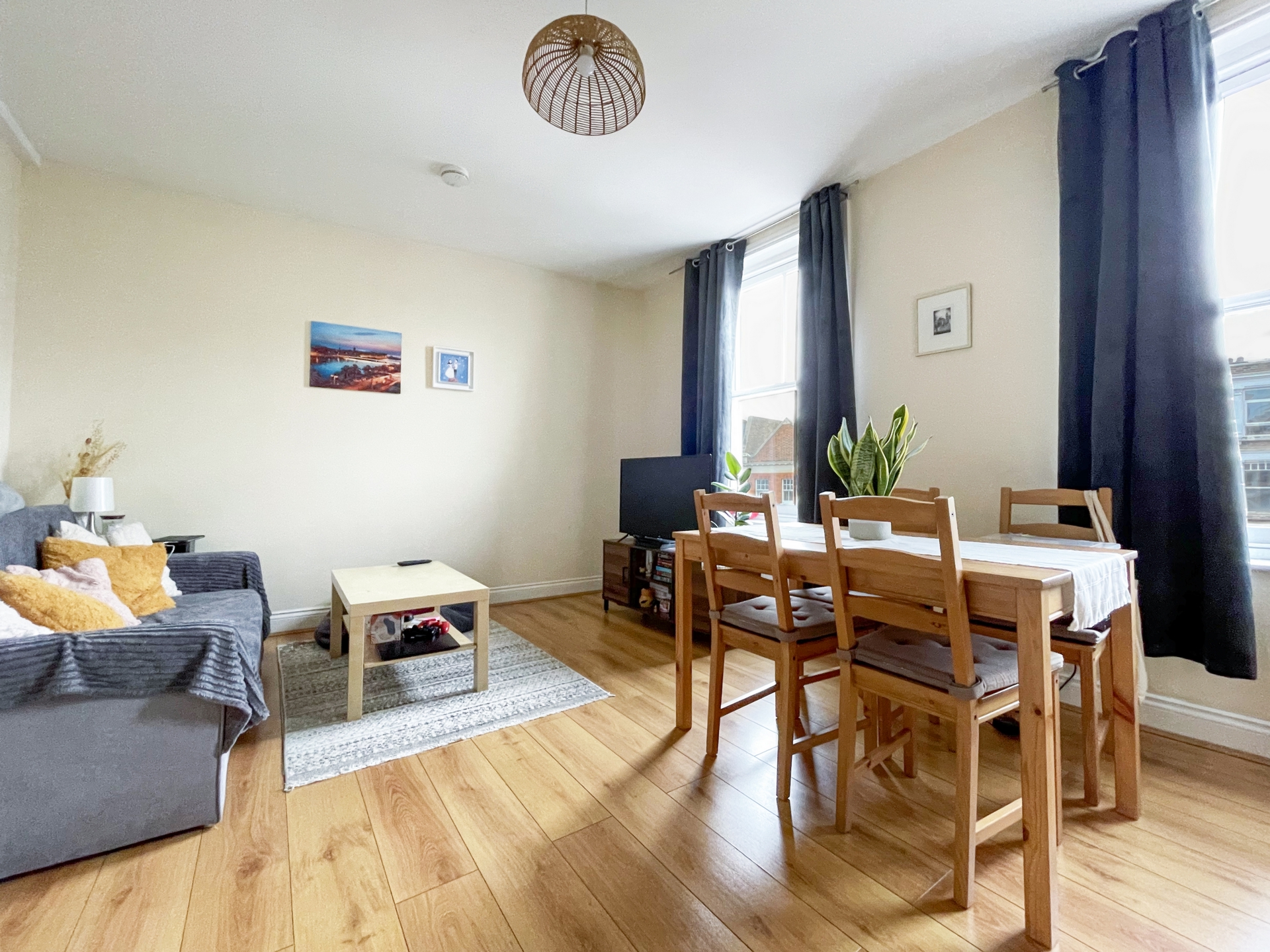 1 Bedroom Flat to rent in West Hampstead, London, NW6