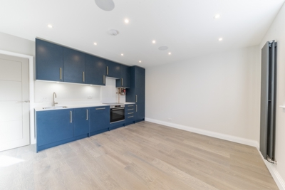 2 Bedroom Flat to rent in Malvern Road, Maida Vale, London, NW6