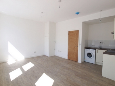 1 Bedroom Flat to rent in Chapel Market, Islington, London, N1