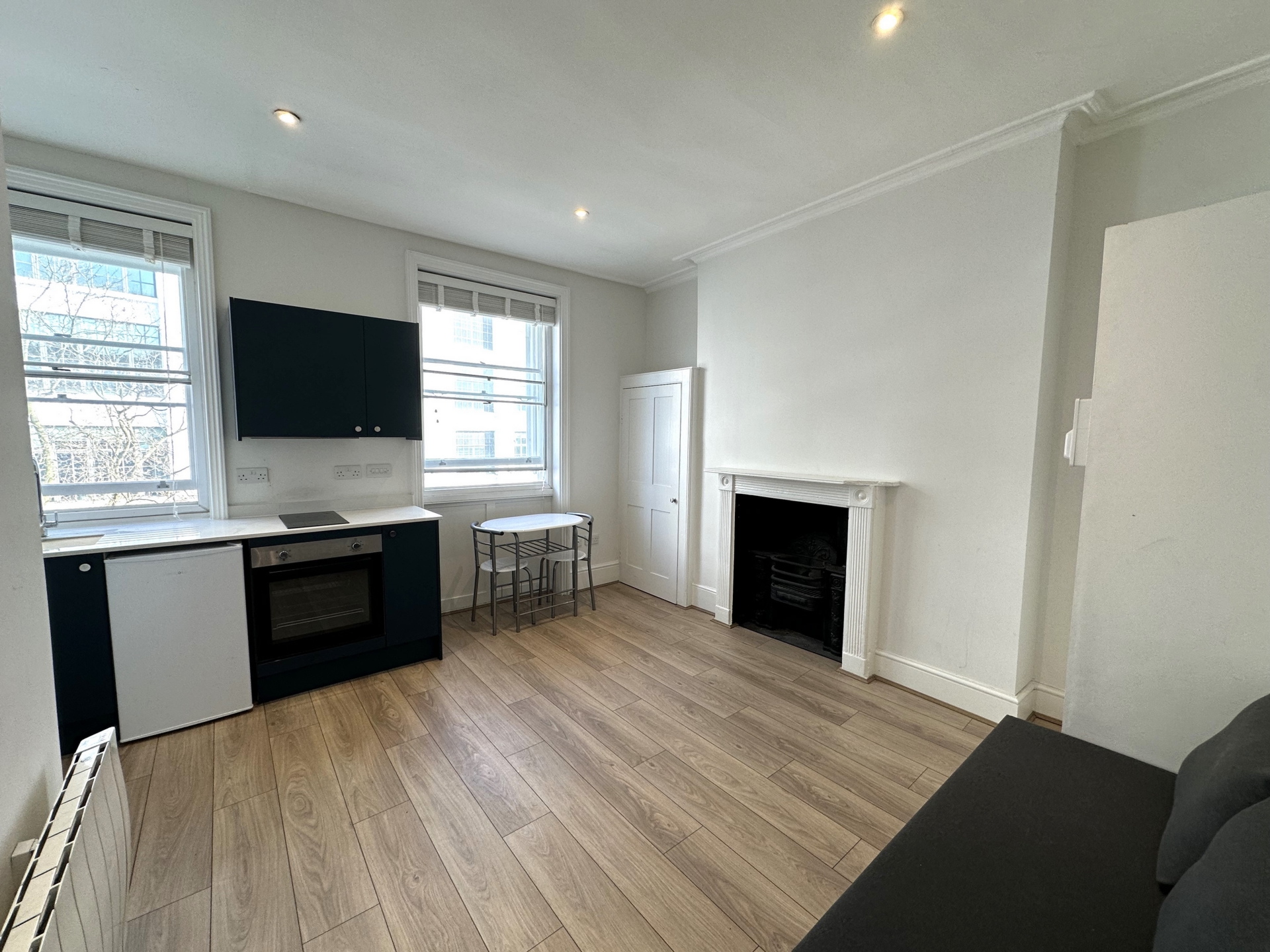 Flat to rent in Camden, London, NW1