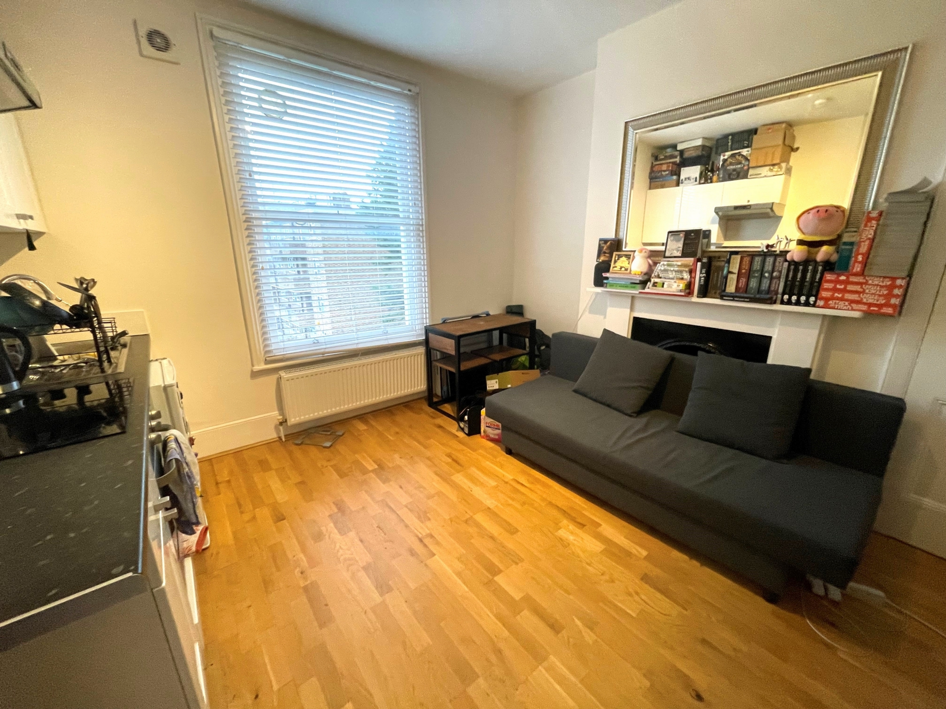 Flat to rent in Finsbury Park, London, N4