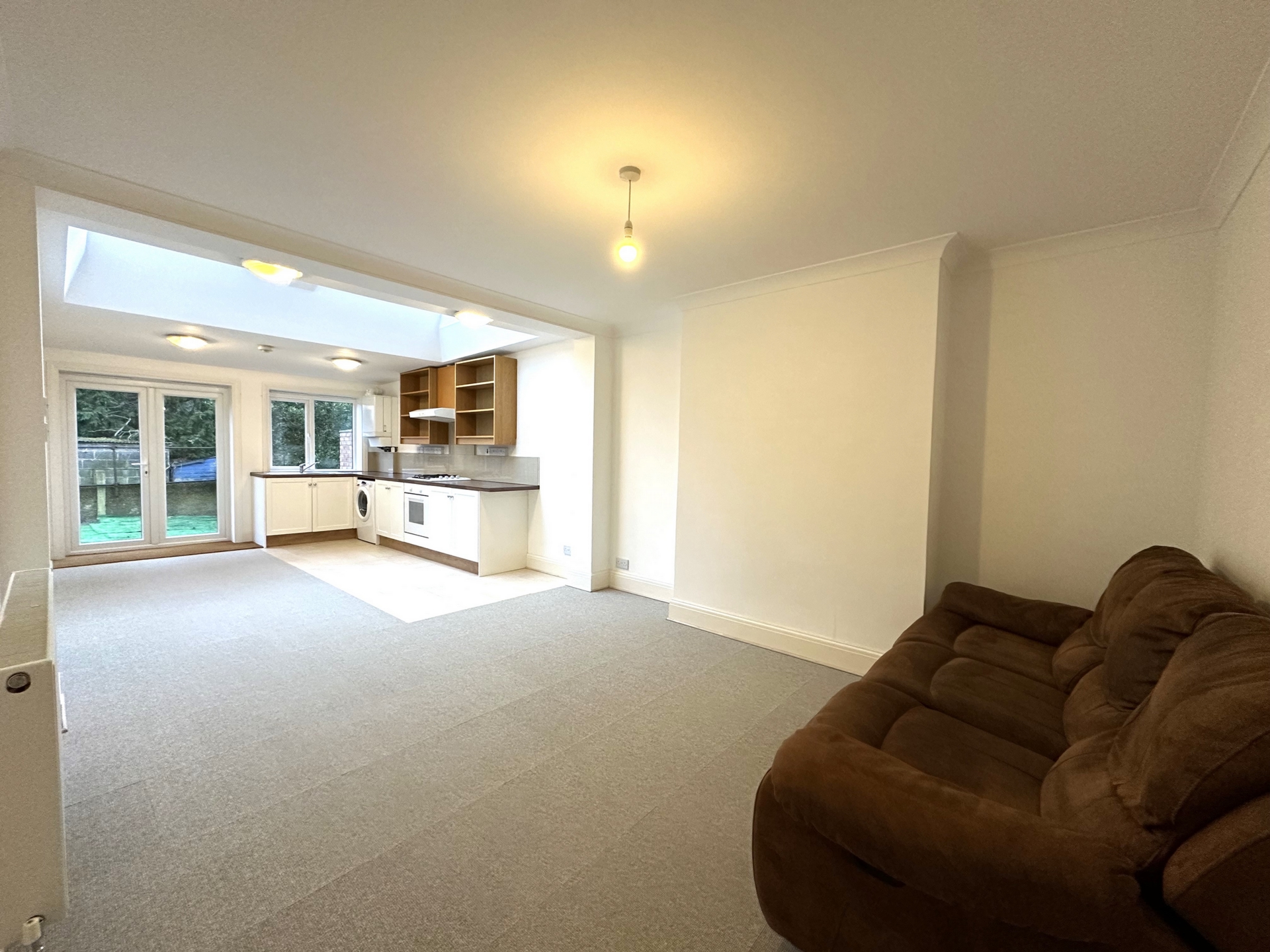 2 Bedroom Flat to rent in New Barnet, London, EN4