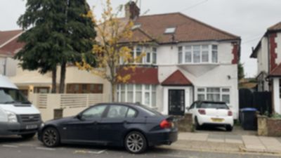 Studio to rent in Park Avenue North, Willesden Green, London, NW10