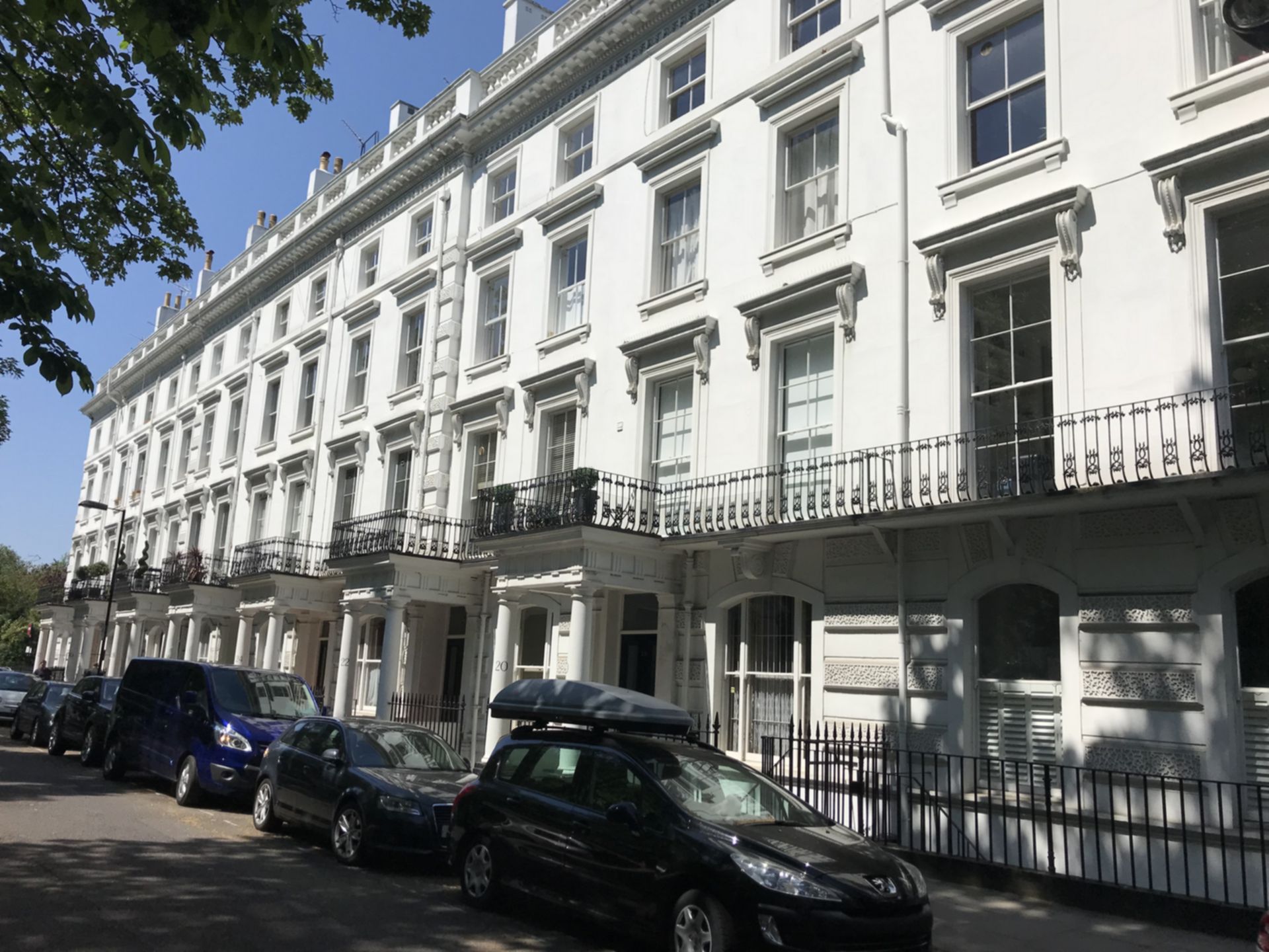 2 Bedroom 2 BED GARDEN FLAT to rent in Royal Oak, London, W2