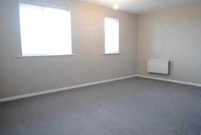 Flat to rent in Verona Court, Myers Lane, London, SE14