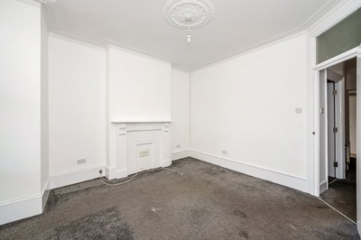 1 Bedroom Flat to rent in Leahurst Road, London, SE13