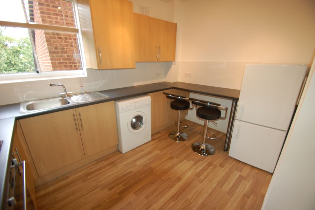 2 Bedroom Flat to rent in North Finchley, London, N12