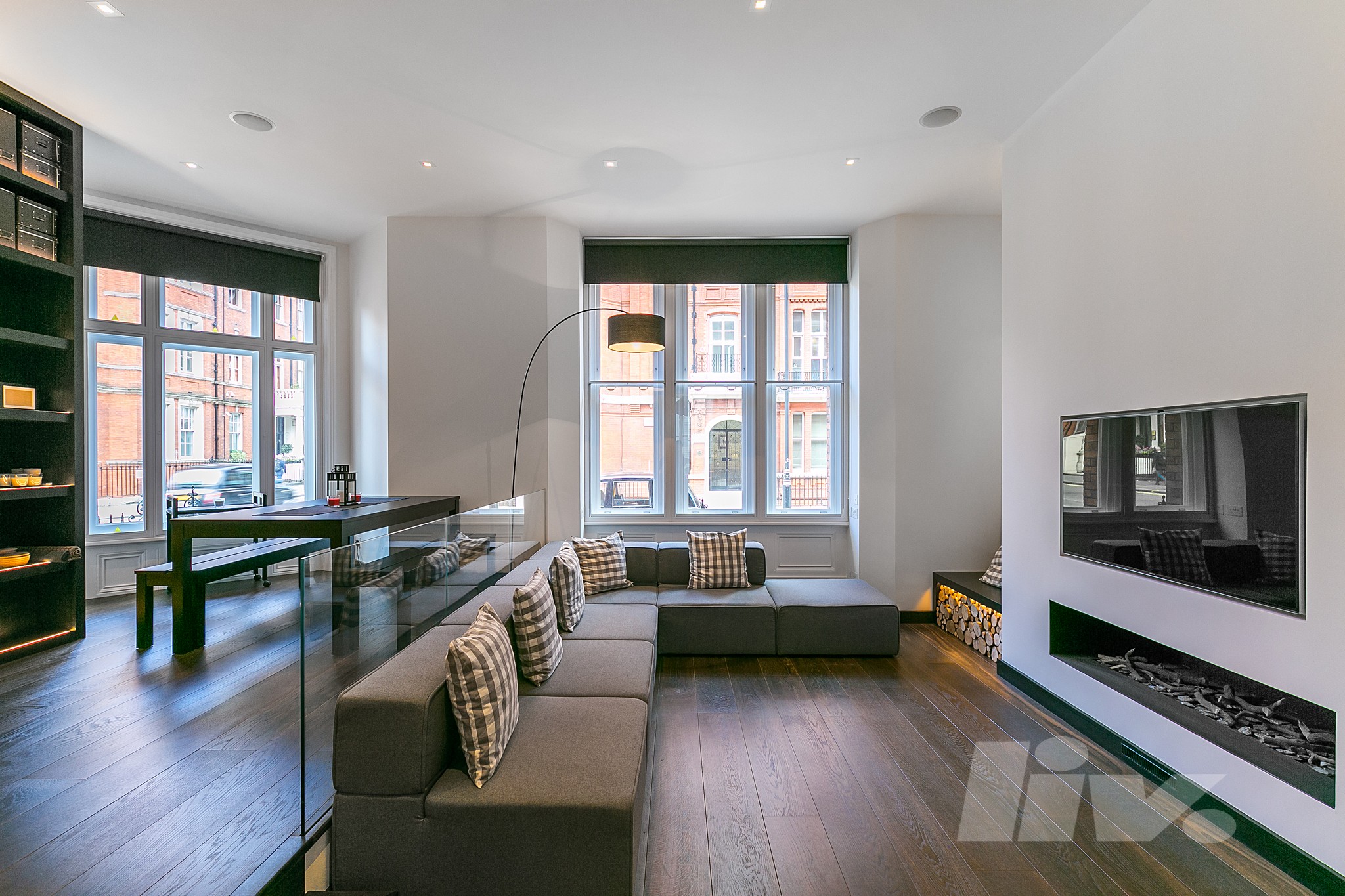 2 Bedroom Apartment to rent in Mayfair, London, W1K