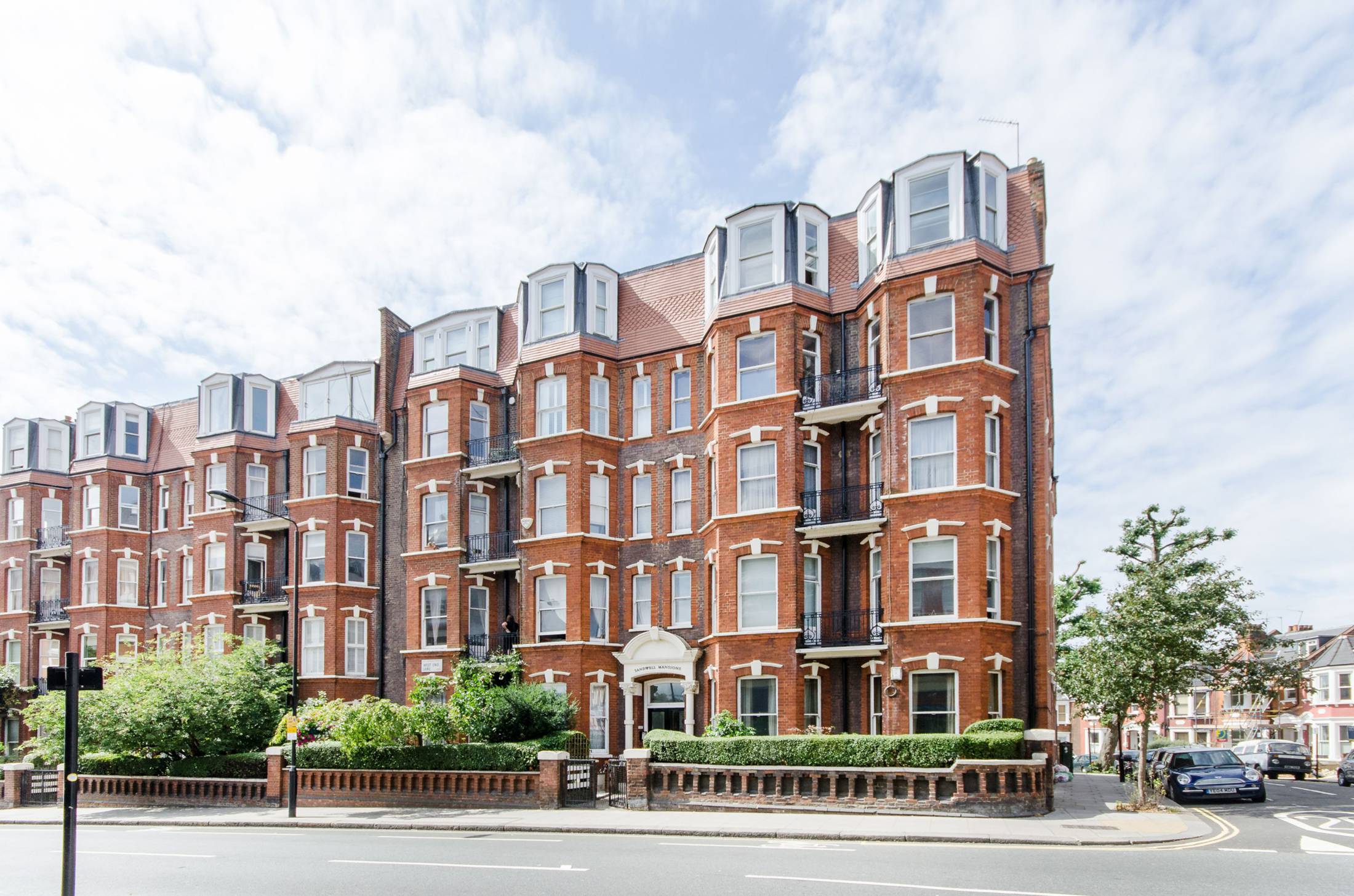 4 Bedroom Flat to rent in West Hampstead, London, NW6