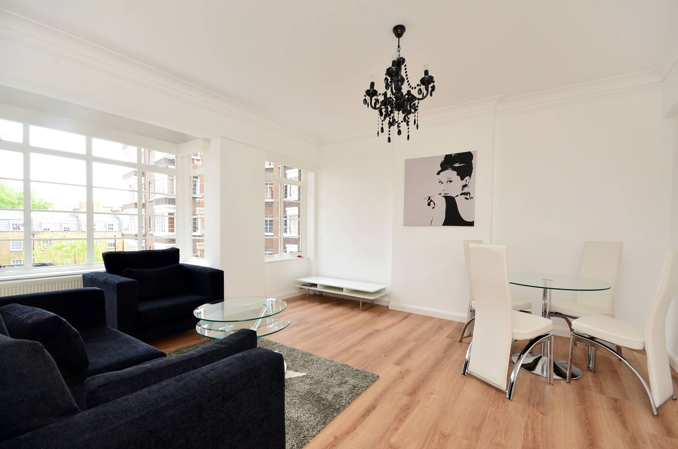 1 Bedroom Apartment to rent in Baker Street, London, NW1