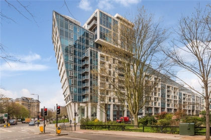 3 Bedroom Apartment to rent in Winchester Road, Swiss Cottage, London, NW3