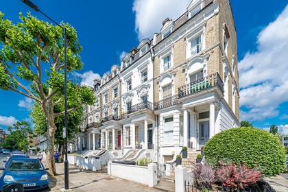 2 Bedroom Apartment to rent in Sutherland Avenue, Maida Vale, London, W9