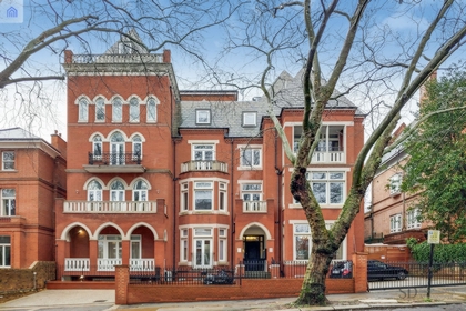 4 Bedroom Apartment to rent in Fitzjohns Avenue, Hampstead, London, NW3