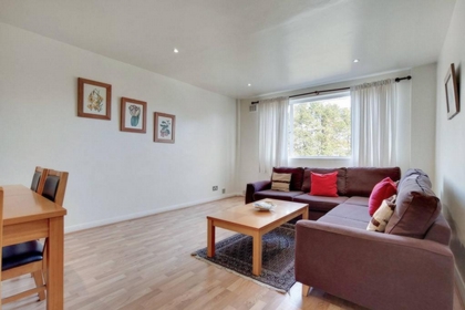 1 Bedroom Flat to rent in Fairfax Road, South Hampstead, London, NW6