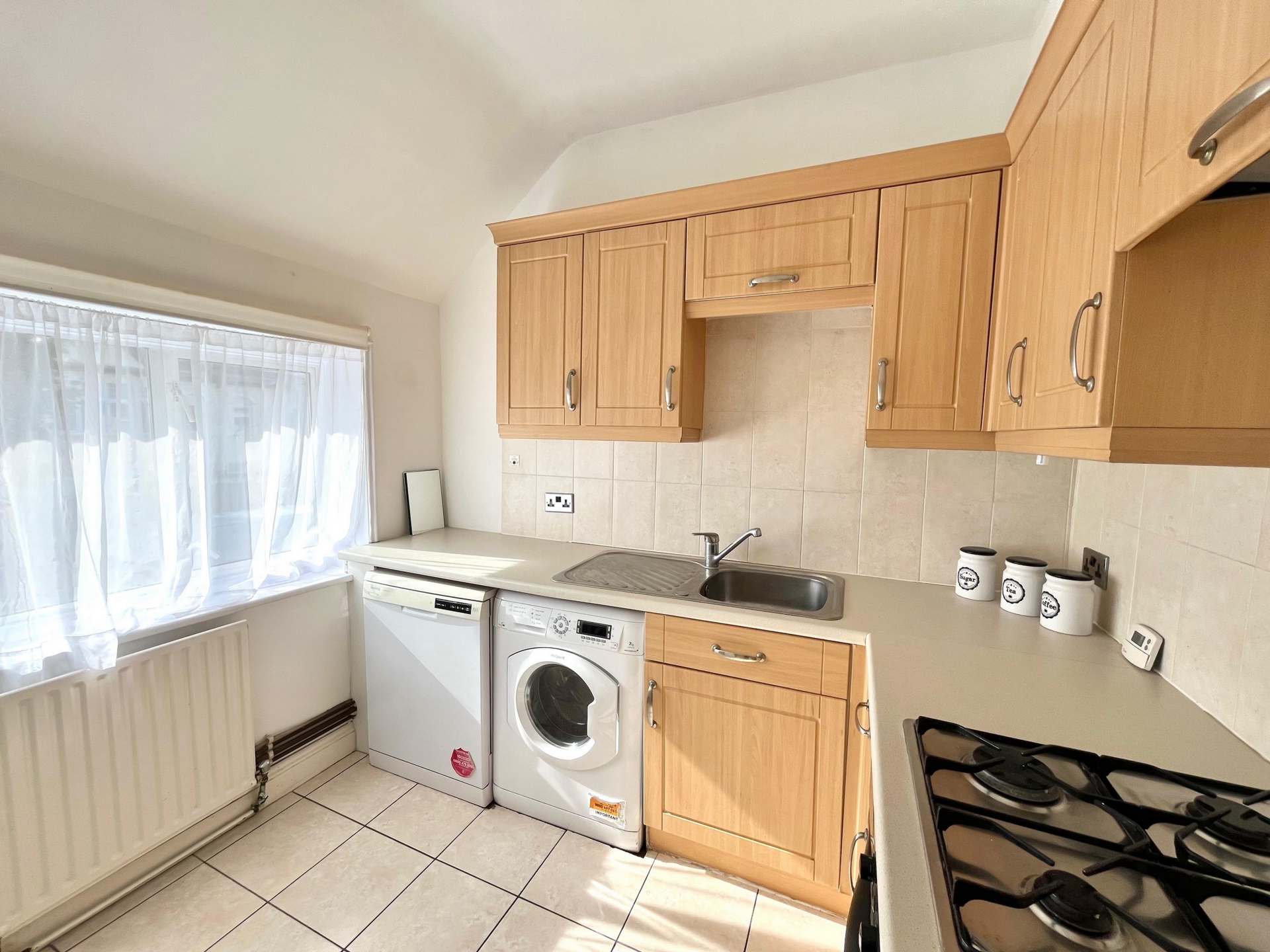 1 Bedroom Duplex to rent in Willesden Green, London, NW2