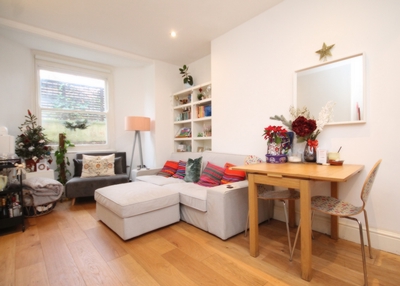 3 Bedroom Flat to rent in St Johns Grove, Archway, London, N19