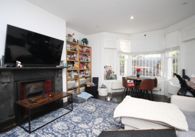 2 Bedroom Flat to rent in Hillmarton Road, Islington, London, N7