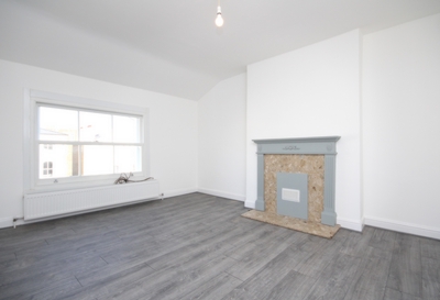 2 Bedroom Flat to rent in Miranda Road, Archway, London, N19