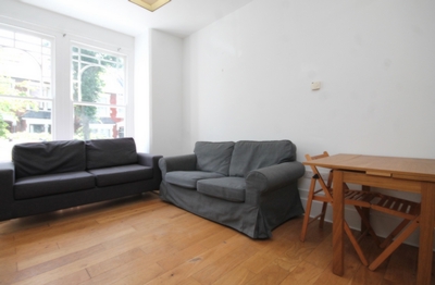 2 Bedroom Flat to rent in Harberton Road, Archway, London, N19