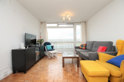 2 Bedroom Flat to rent in Finchley Road, Swiss Cottage, London, NW3