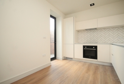 1 Bedroom House to rent in North Hill, Highgate, London, N6