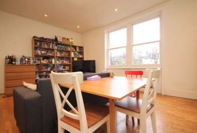 3 Bedroom Flat to rent in Hillmarton Road, Islington, London, N7