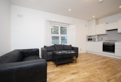 4 Bedroom Flat to rent in Hillmarton Road, Islington, London, N7