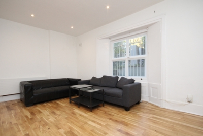 4 Bedroom Flat to rent in Hillmarton Road, Islington, London, N7