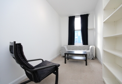 1 Bedroom Flat to rent in Holloway Road, Highbury, London, N7