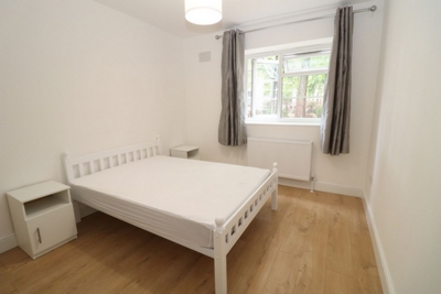 Double room - Single use to rent in Arden House, Pitfield Street, Old Street, London, N1