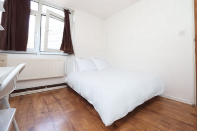 Double room - Single use to rent in Stayners Road, Stepney Green, London, E1