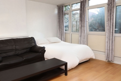 Double Room to rent in Stayners Road, Stepney Green, London, E1