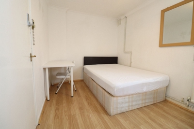 Double room - Single use to rent in The Green, Stratford, London, E15
