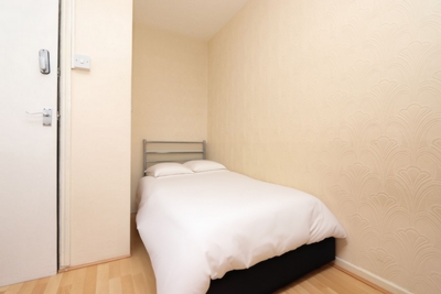 Double room - Single use to rent in Wedgwood House, Warley Street, Bethnal Green, London, E2