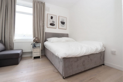 Double room - Single use to rent in Firth House, Turin Street, Bethnal Green, London, E2