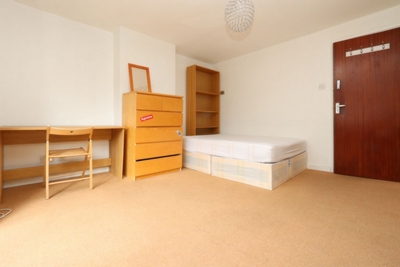 Double Room to rent in Pointers Close, Island Gardens, London, E14