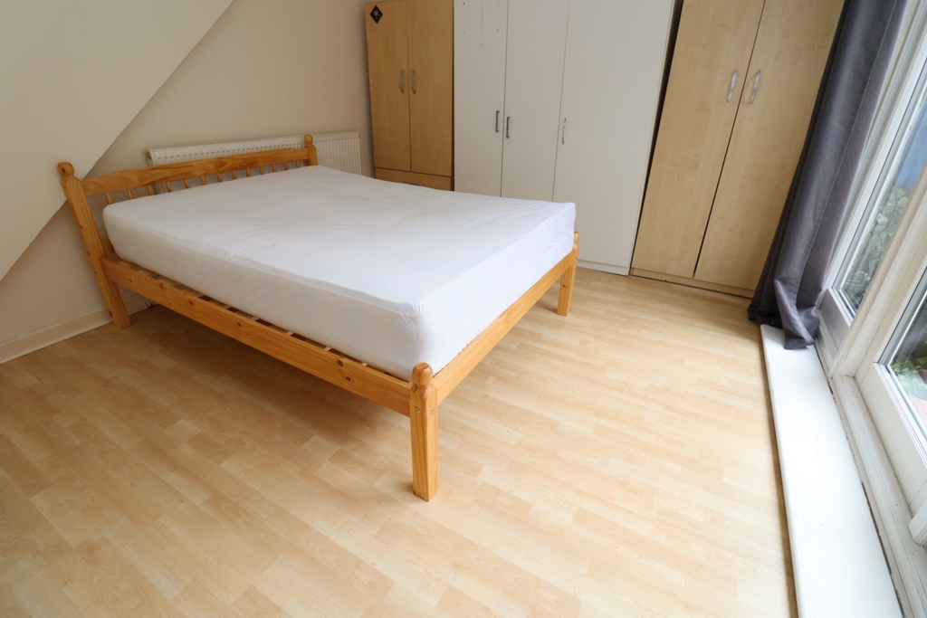 Double room - Single use to rent in Canada Water, London, SE16