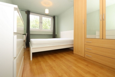 Double room - Single use to rent in Jenkinson House, Usk Street, Bethnal Green, London, E2