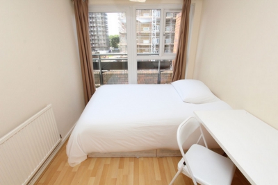 Double room - Single use to rent in Ollerton Green, Bow, London, E3