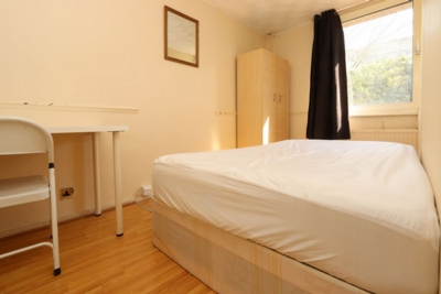 Double room - Single use to rent in Foxton House, Albert Road, King George V, London, E16