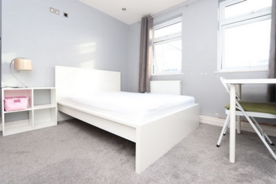 Double room - Single use to rent in Brayford Square, Shadwell, London, E1