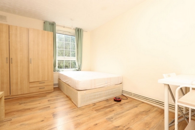 Double room - Single use to rent in Exmouth House, Mudchute, Isle of Dogs, London, E14