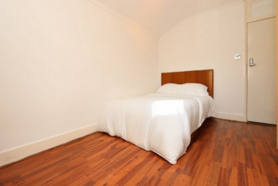 Double room - Single use to rent in Kirton Road, Upton Park, London, E13