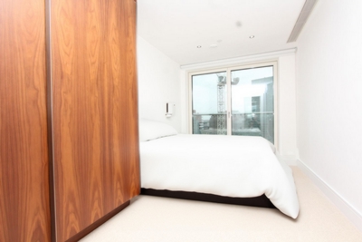 Ensuite Double Room to rent in Talisman Tower, 6 Lincoln Plaza, Canary Wharf, London, E14