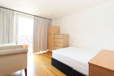 Double Room to rent in Chaplin Apartments, Sylvester Path, Hackney Central, London, E8