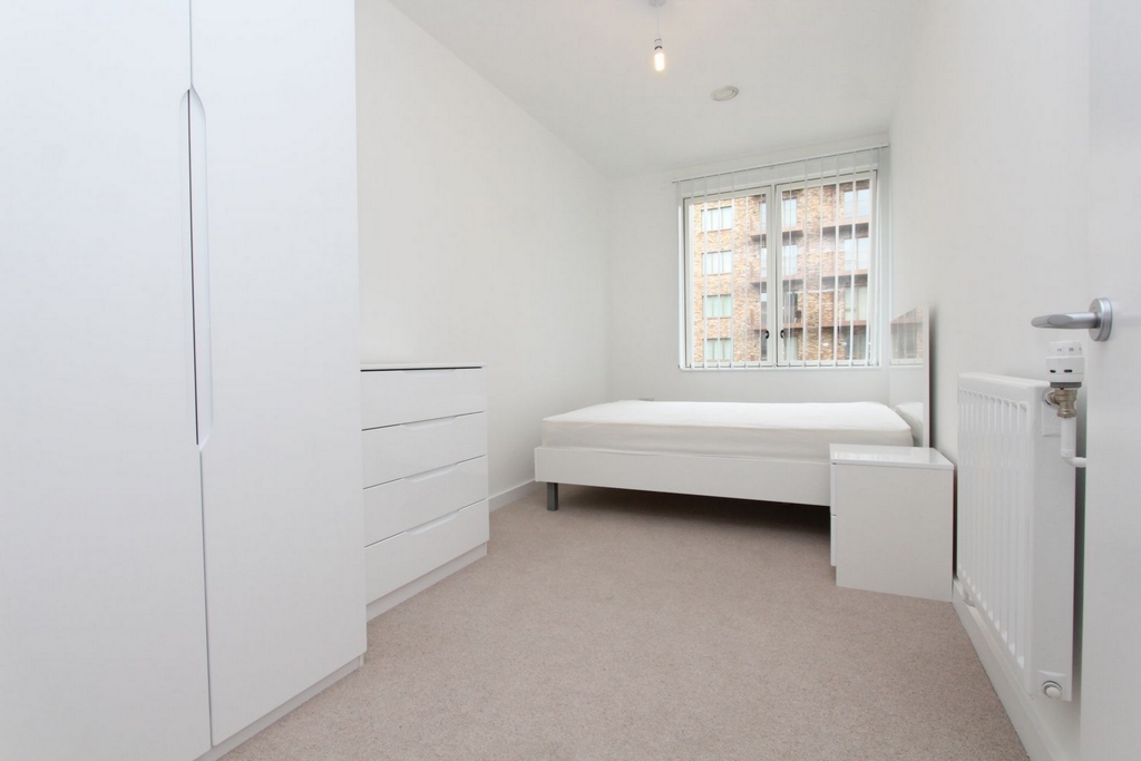 Double room - Single use to rent in London City Airport,Gallions Reach, London, E16