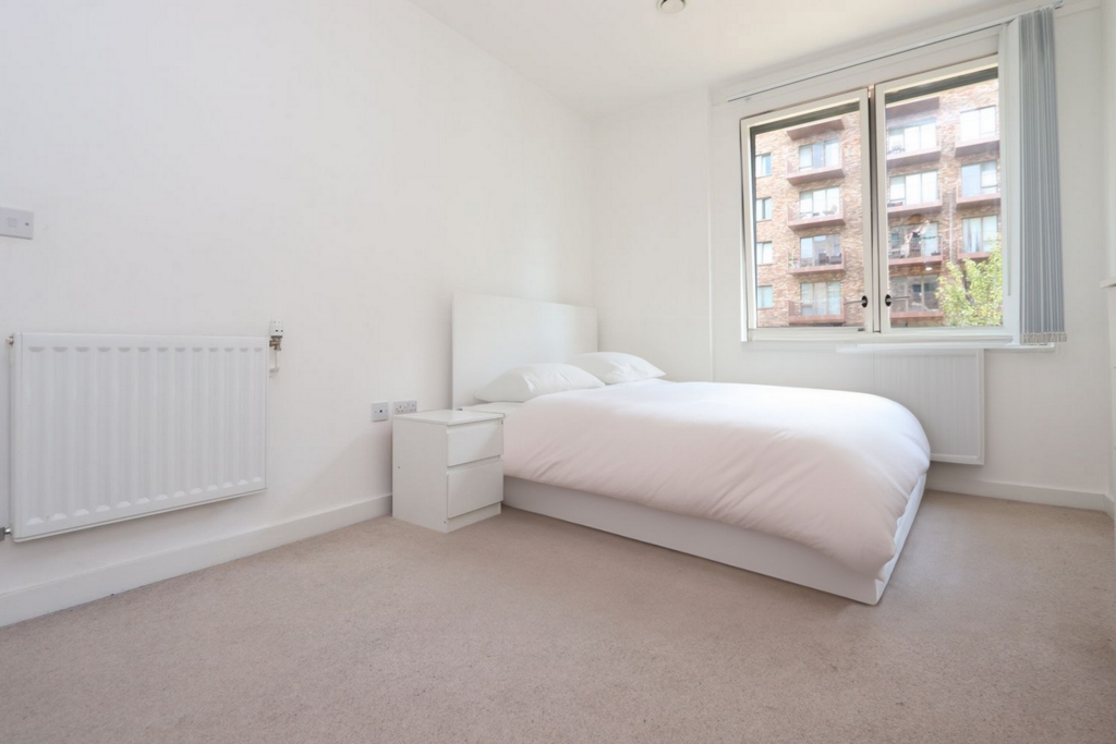 Ensuite Double Room to rent in London City Airport,Gallions Reach, London, E16