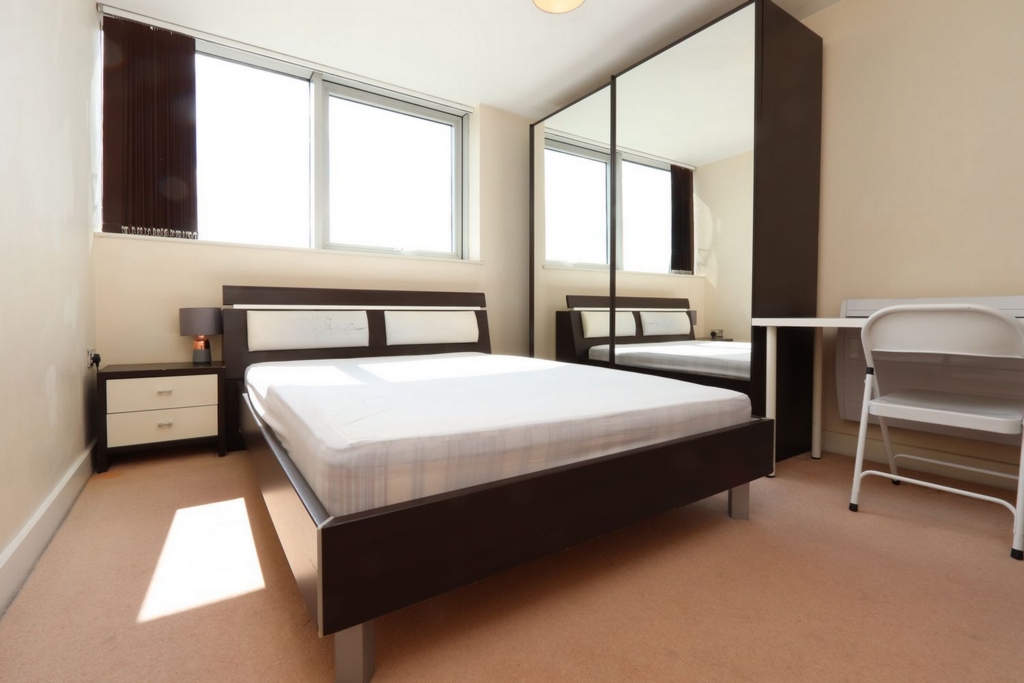 Ensuite Double Room to rent in East India, London, E14